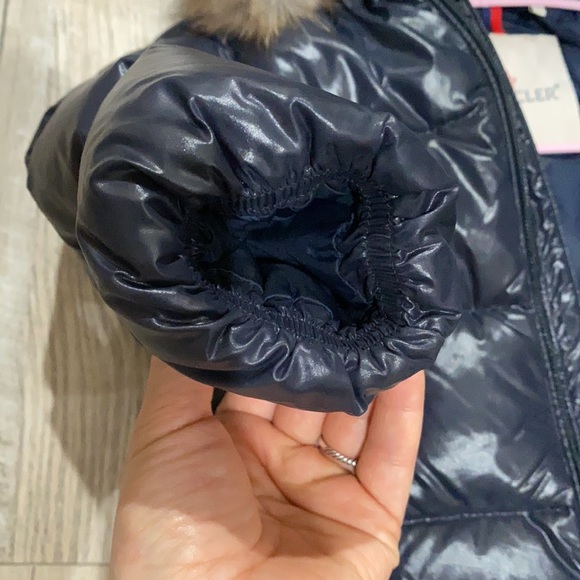 Authentic Moncler fur coat - Picture 5 of 9